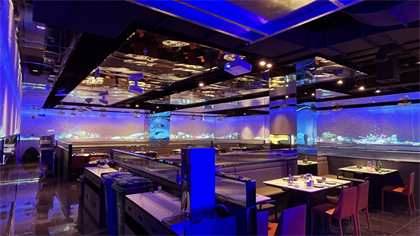 The laser projection of the NEC Knight series interprets food history in light and shade, leading a new trend in immersive restaurants
